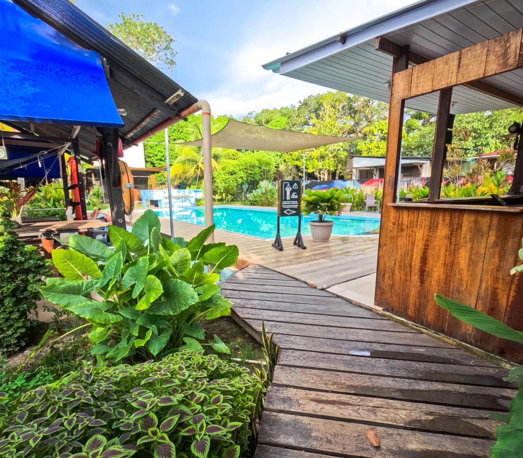 Hostel Casa De Las Palmas Tours Leticia Dış mekan fotoğraf