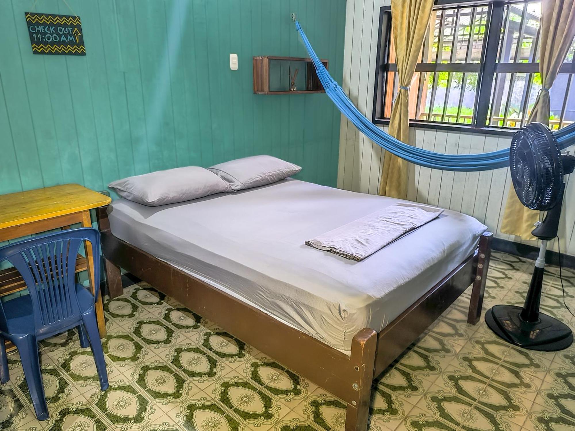 Hostel Casa De Las Palmas Tours Leticia Dış mekan fotoğraf