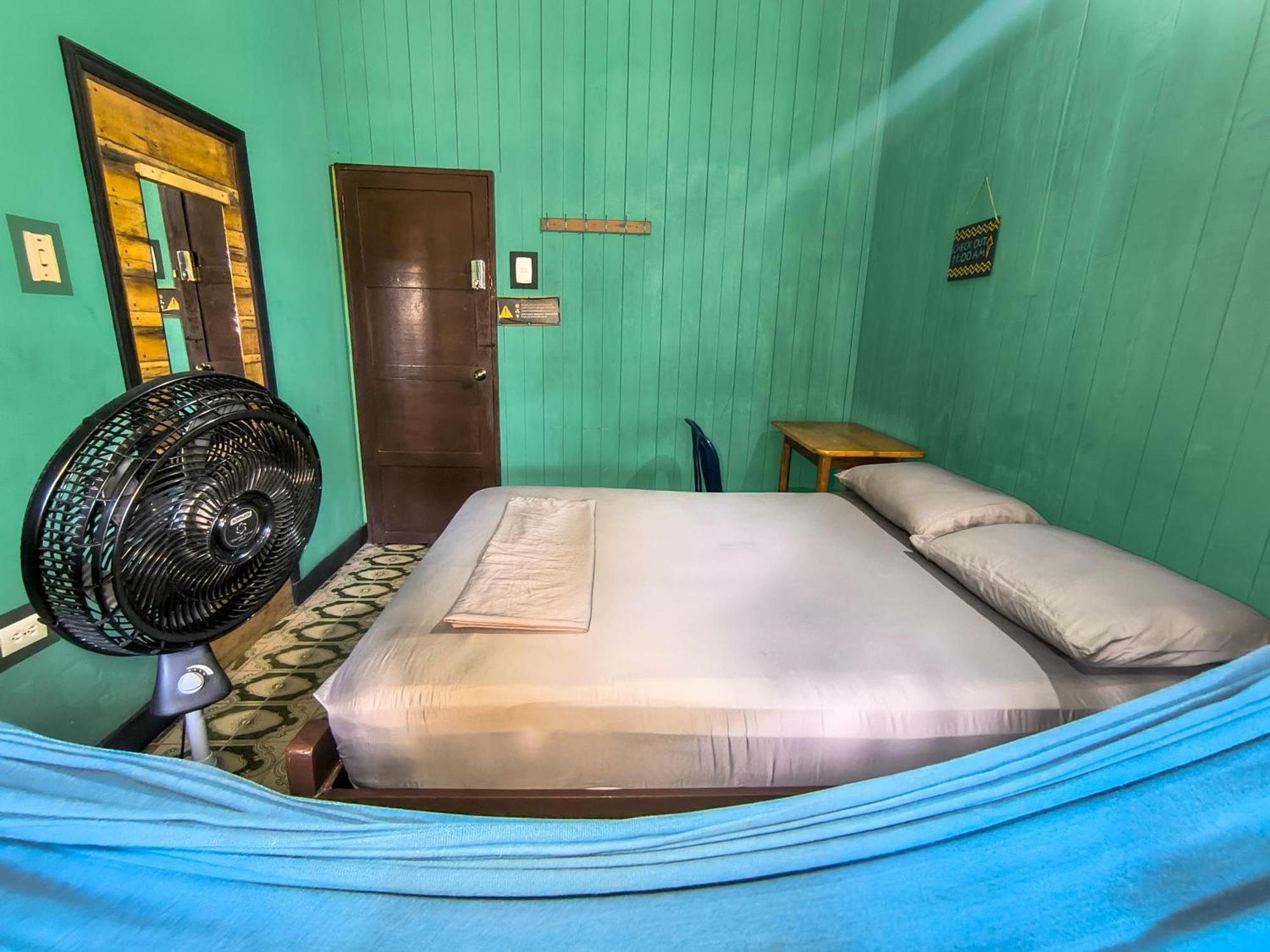 Hostel Casa De Las Palmas Tours Leticia Dış mekan fotoğraf