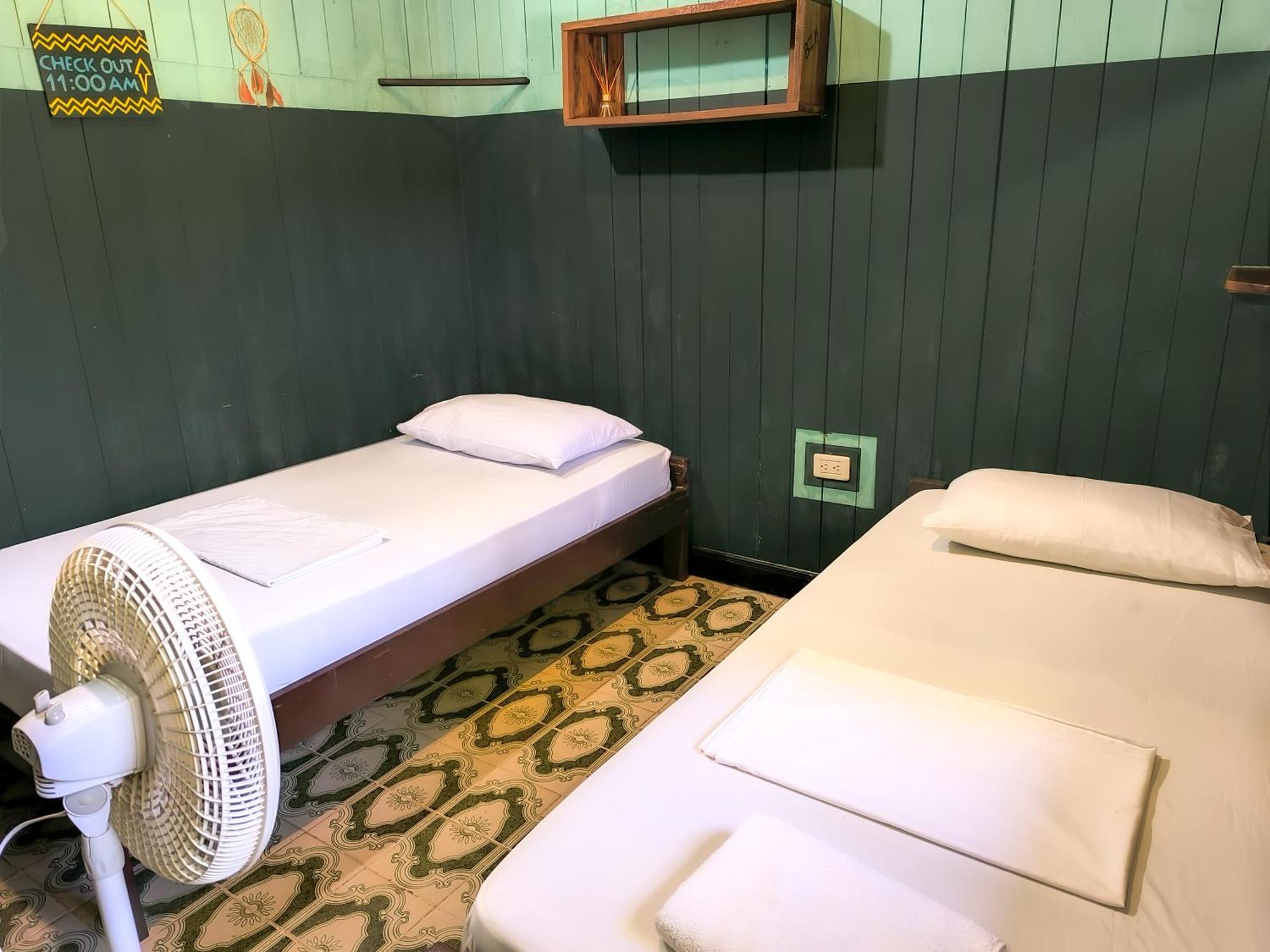 Hostel Casa De Las Palmas Tours Leticia Dış mekan fotoğraf
