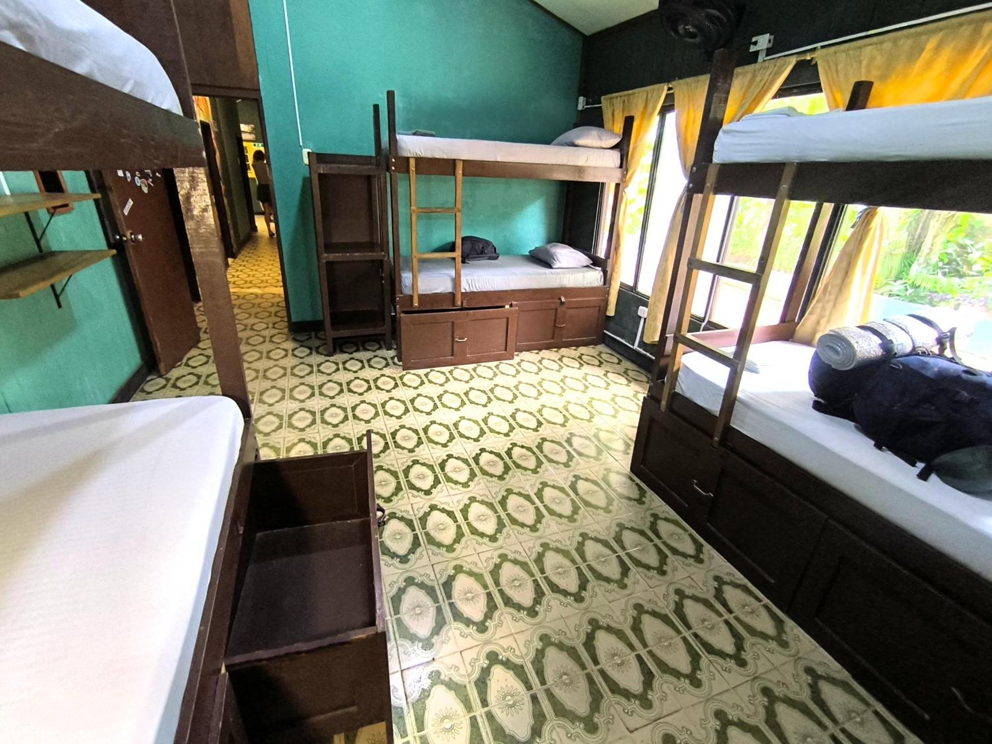 Hostel Casa De Las Palmas Tours Leticia Dış mekan fotoğraf